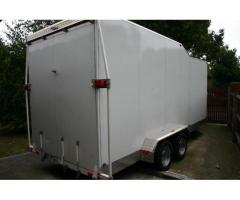 ENCLOSED CAR TRAILER AS NEW SUIT SMALL TO MEDIAM  CAR LOTS OF EXTRAS READY TO GO